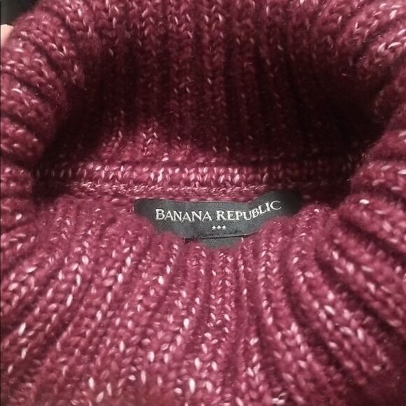 Banana Republic Oversized Cozy Turtleneck Sweater - Picture 11 of 11